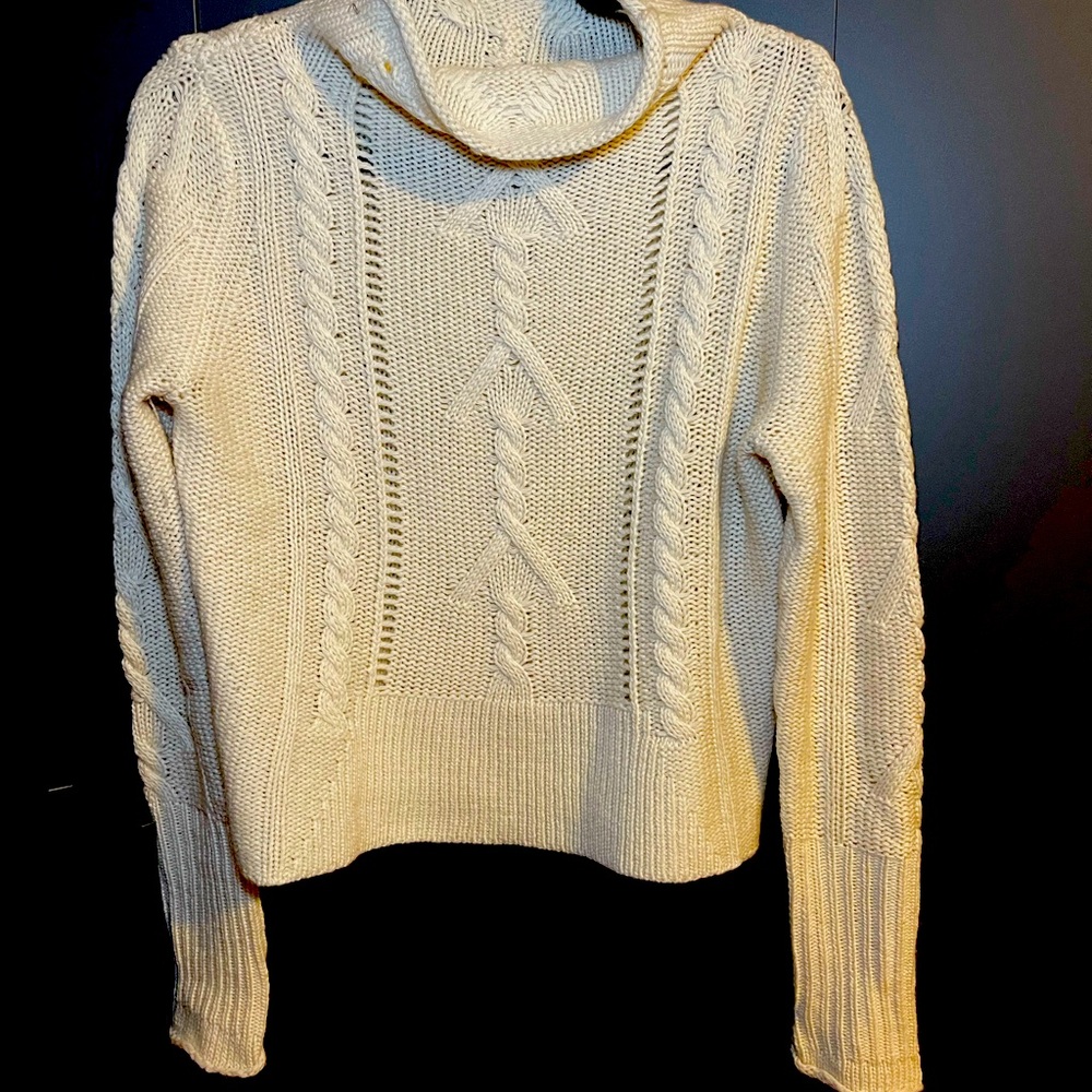 BB Dakota cable knit sweater